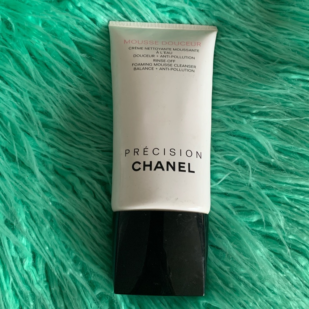 Chanel Foaming Cleanser Anti Pollution